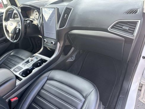Used 2024 Ford Edge SEL image 13