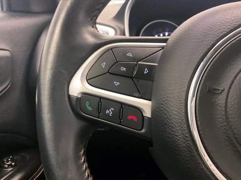 Used 2019 Jeep Compass Latitude image 16