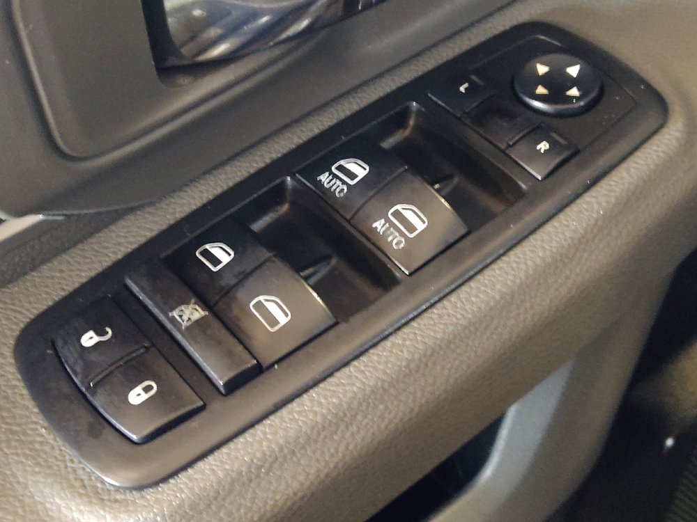 Used 2017 RAM 1500 Big Horn RWD image 27