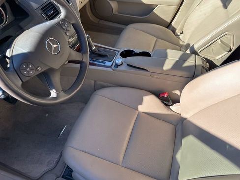 Used 2011 Mercedes-Benz C 300 Sedan image 5