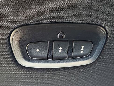 Used 2022 RAM 1500 Big Horn AWD/4WD image 22