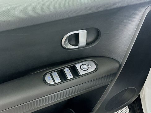 Used 2024 Hyundai Ioniq 5 SE image 15