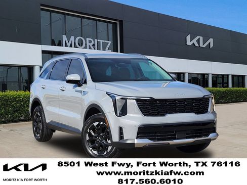 Used 2025 Kia Sorento S AWD/4WD image 1