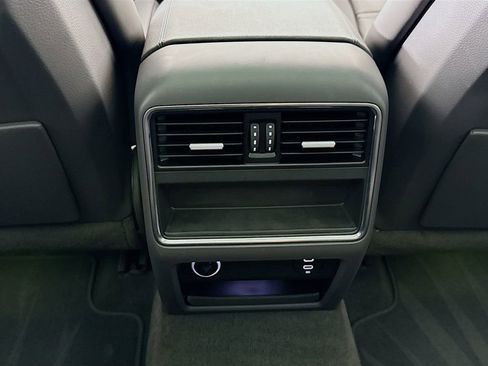 Certified 2023 Porsche Cayenne AWD/4WD image 26