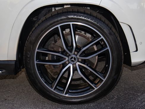 Used 2022 Mercedes-Benz GLS 450 4MATIC image 46