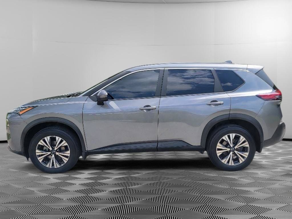 Used 2022 Nissan Rogue SV AWD/4WD image 3