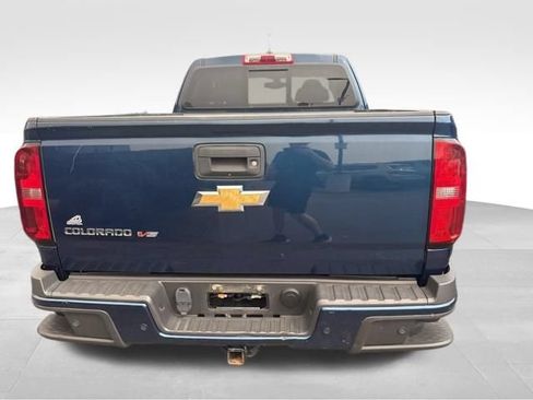 Used 2020 Chevrolet Colorado Z71 AWD/4WD image 14