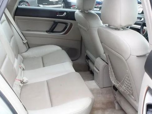 Used 2005 Subaru Outback 3.0R L.L. Bean image 37