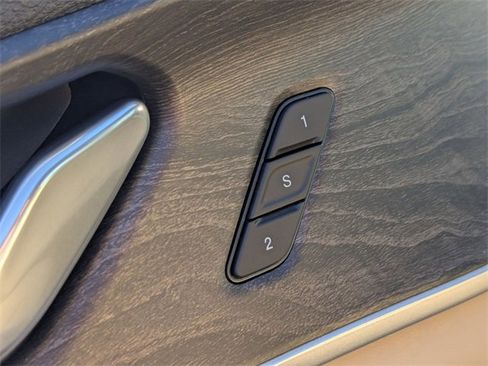 New 2025 Jeep Grand Cherokee L Limited image 10