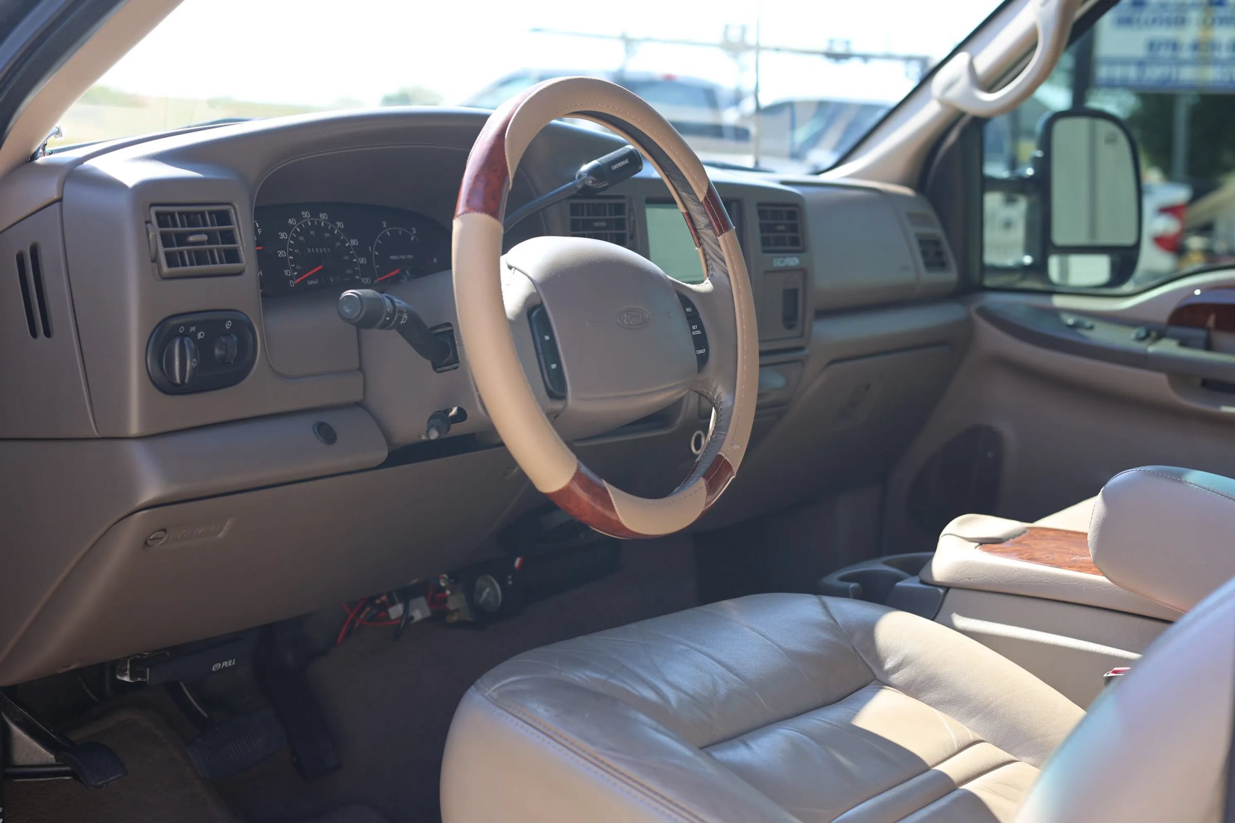 Used 2000 Ford Excursion Limited AWD/4WD image 20