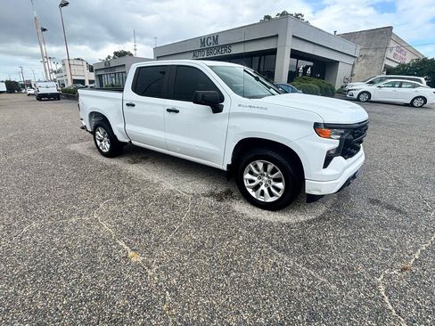 Used 2022 Chevrolet Silverado 1500 Custom RWD image 24