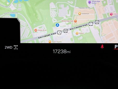 Used 2025 GMC Acadia Elevation image 13