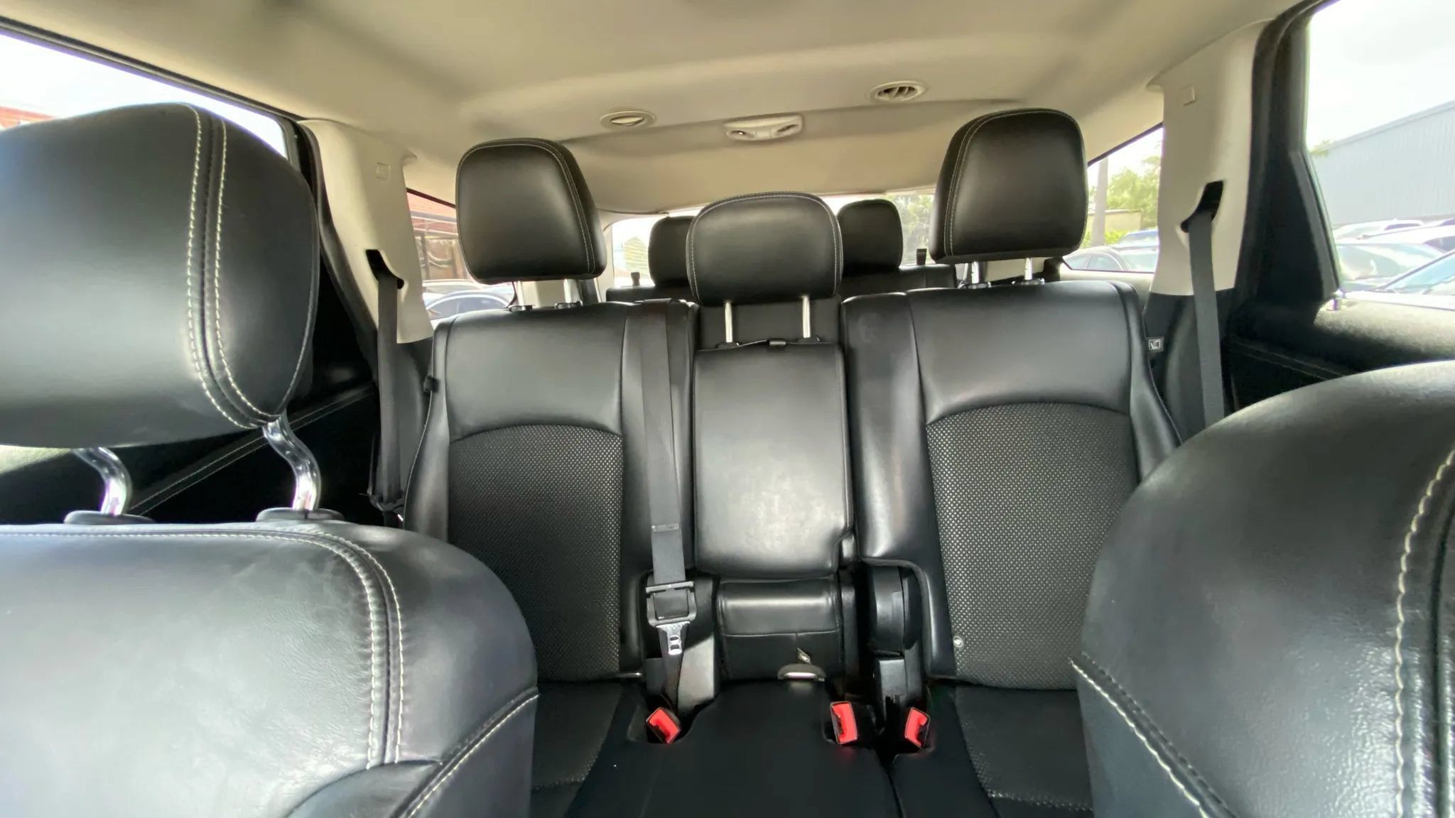 Used 2014 Dodge Journey Crossroad w/ Flexible Seating Group FWD image 18
