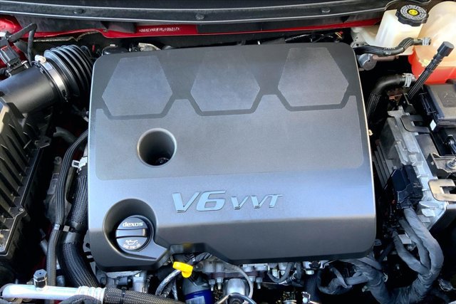 Used 2024 Buick Enclave Essence w/ Experience Buick Package AWD/4WD image 33
