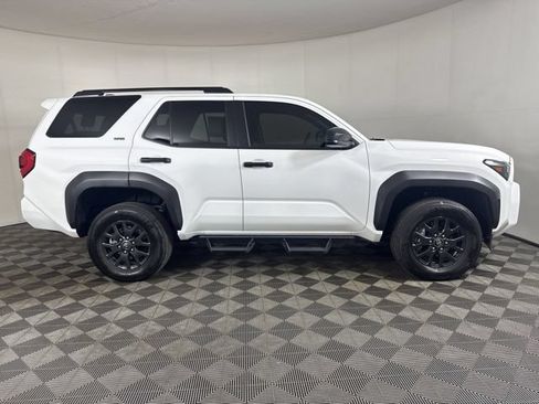 Used 2026 Toyota 4Runner SR5 AWD/4WD image 2