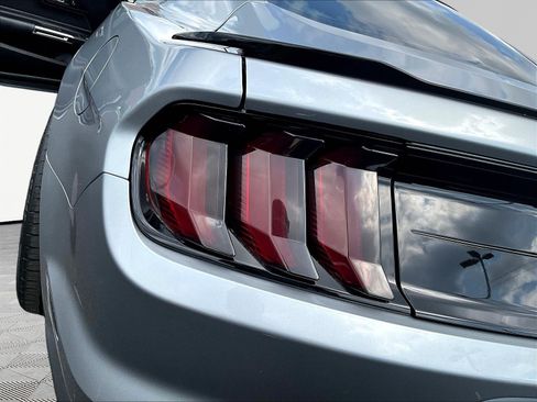 Used 2021 Ford Mustang GT w/ Black Accent Package RWD image 22