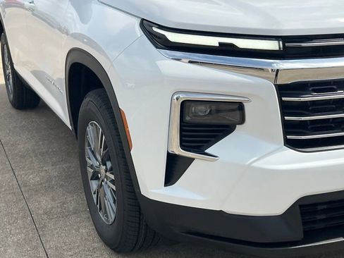 New 2026 Chevrolet Traverse LT FWD image 4