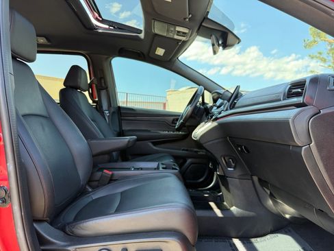 Used 2024 Honda Odyssey Sport image 19
