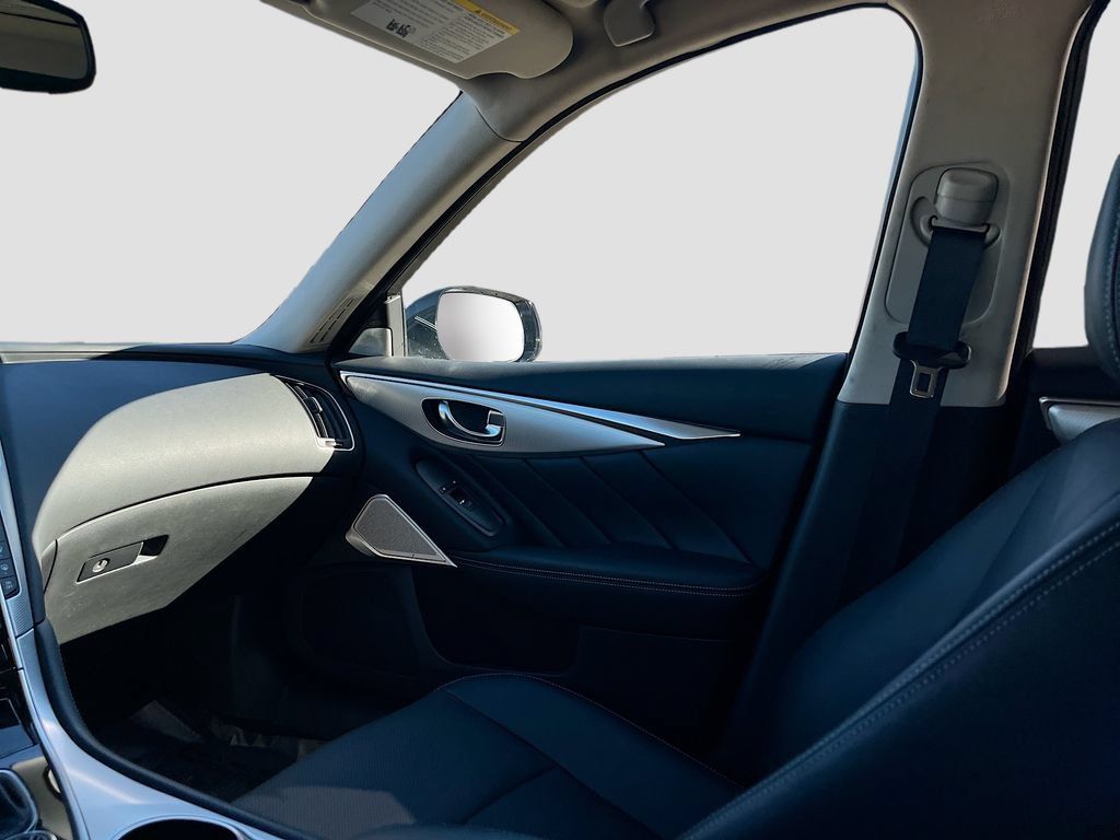 Used 2023 INFINITI Q50 Luxe AWD/4WD image 24