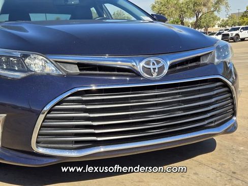 Used 2016 Toyota Avalon XLE Premium FWD image 8