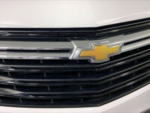 Used 2024 Chevrolet Equinox LT image 28