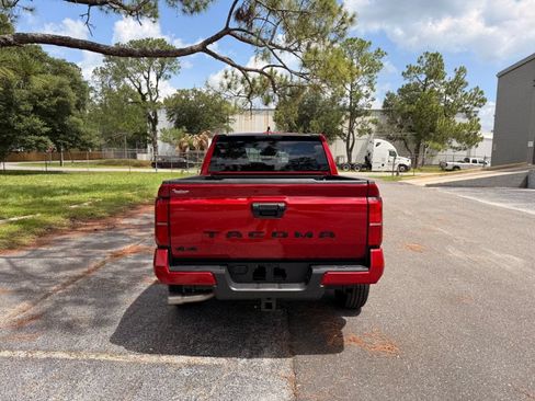 Used 2026 Toyota Tacoma SR5 AWD/4WD image 17