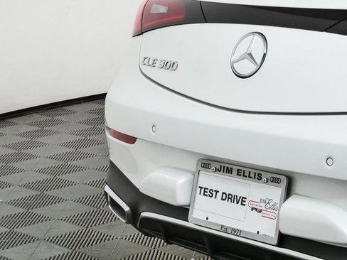 Used 2024 Mercedes-Benz CLE 300 4MATIC Cabriolet image 38