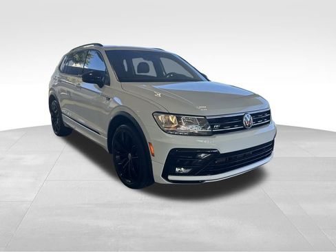 Used 2021 Volkswagen Tiguan SE R-Line image 2