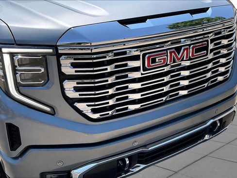 Used 2023 GMC Sierra 1500 Denali w/ Denali Reserve Package AWD/4WD image 29