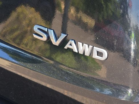 Used 2024 Nissan Rogue SV AWD/4WD image 27