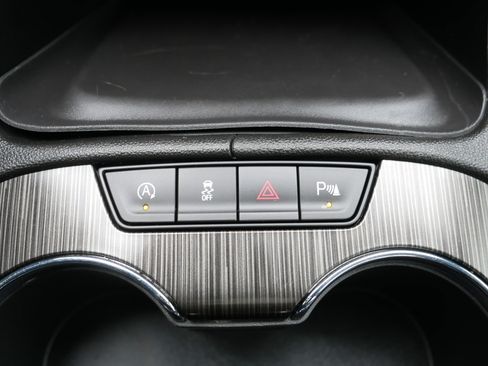 Certified 2023 GMC Acadia SLT w/ Elevation Edition image 32