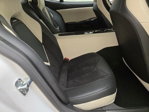 New 2025 Karma Revero Luxury image 24