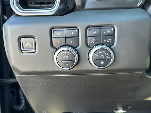 Used 2025 GMC Sierra 1500 Denali Ultimate image 14