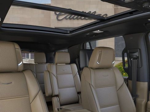 Certified 2023 Cadillac Escalade Premium Luxury w/ Performance Package image 24