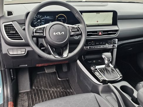 New 2026 Kia Seltos EX FWD image 34