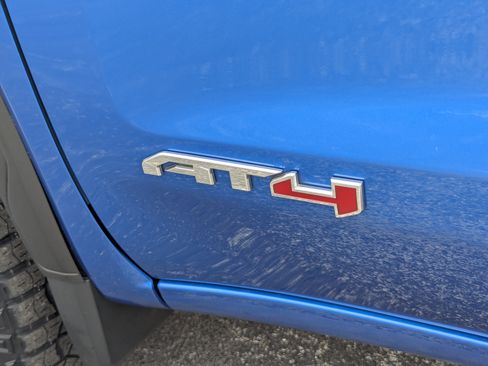 Used 2023 GMC Sierra 1500 AT4 w/ Technology Package image 12