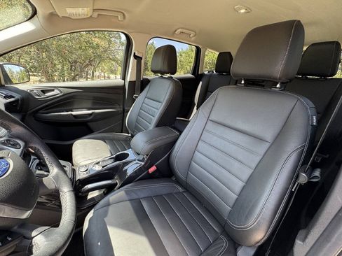 Used 2015 Ford Escape Titanium FWD image 22