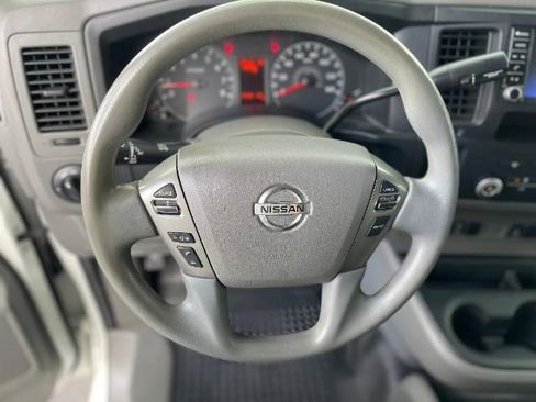 Used 2019 Nissan NV 2500 SV image 20