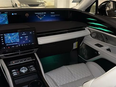 New 2026 Lincoln Nautilus Black Label image 18