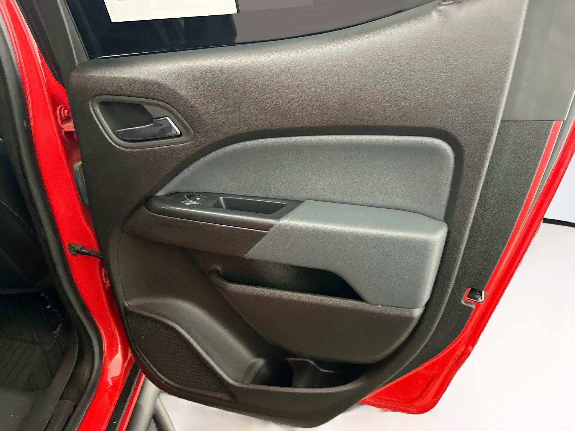 Used 2016 Chevrolet Colorado Z71 AWD/4WD image 31