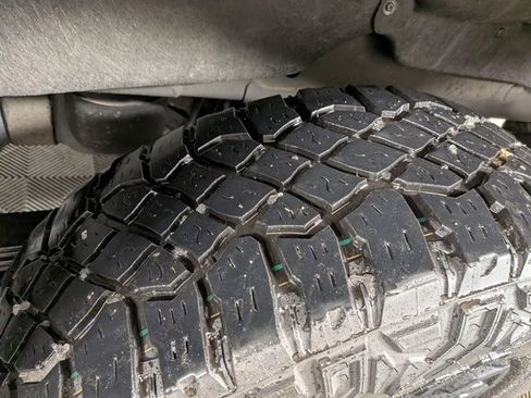 Certified 2023 Chevrolet Silverado 1500 ZR2 w/ Technology Package image 17