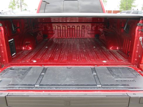 Used 2023 Ford F150 Lariat AWD/4WD image 7