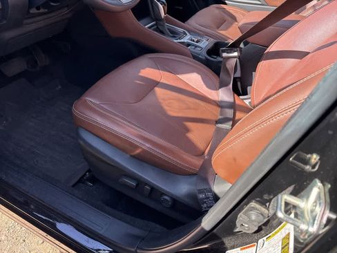 Used 2019 Subaru Forester Touring image 12