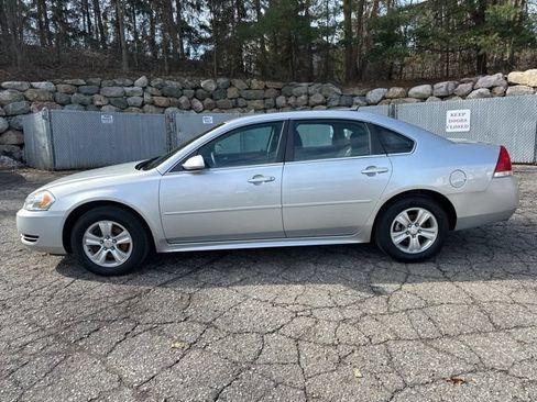 Used 2016 Chevrolet Impala Limited LS FWD image 2