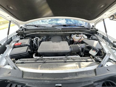 Used 2024 Chevrolet Suburban High Country image 31