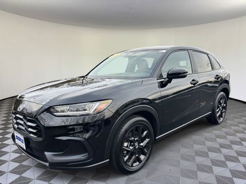 Certified 2025 Honda HR-V Sport image 7