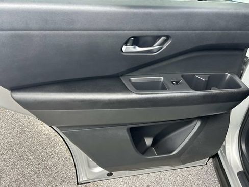 Used 2022 Nissan Pathfinder S AWD/4WD image 20