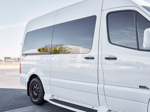 Used 2019 Mercedes-Benz Sprinter 144 image 76