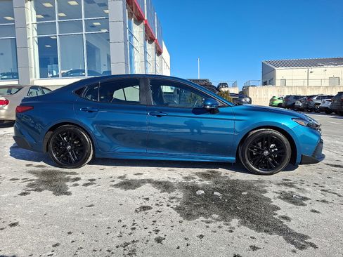 Certified 2025 Toyota Camry SE image 7