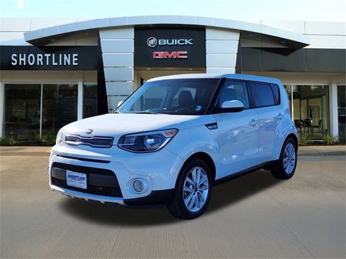Used 2018 Kia Soul + image 7